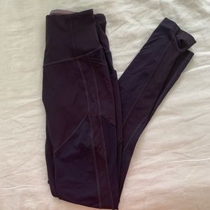 SZ 4 Purple Lululemon All the Right places